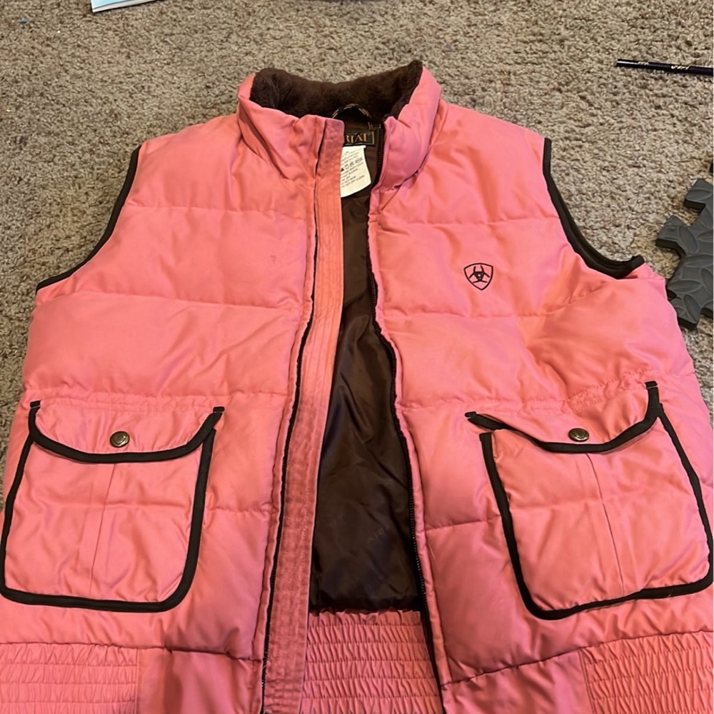 Ariat puffer vest pink